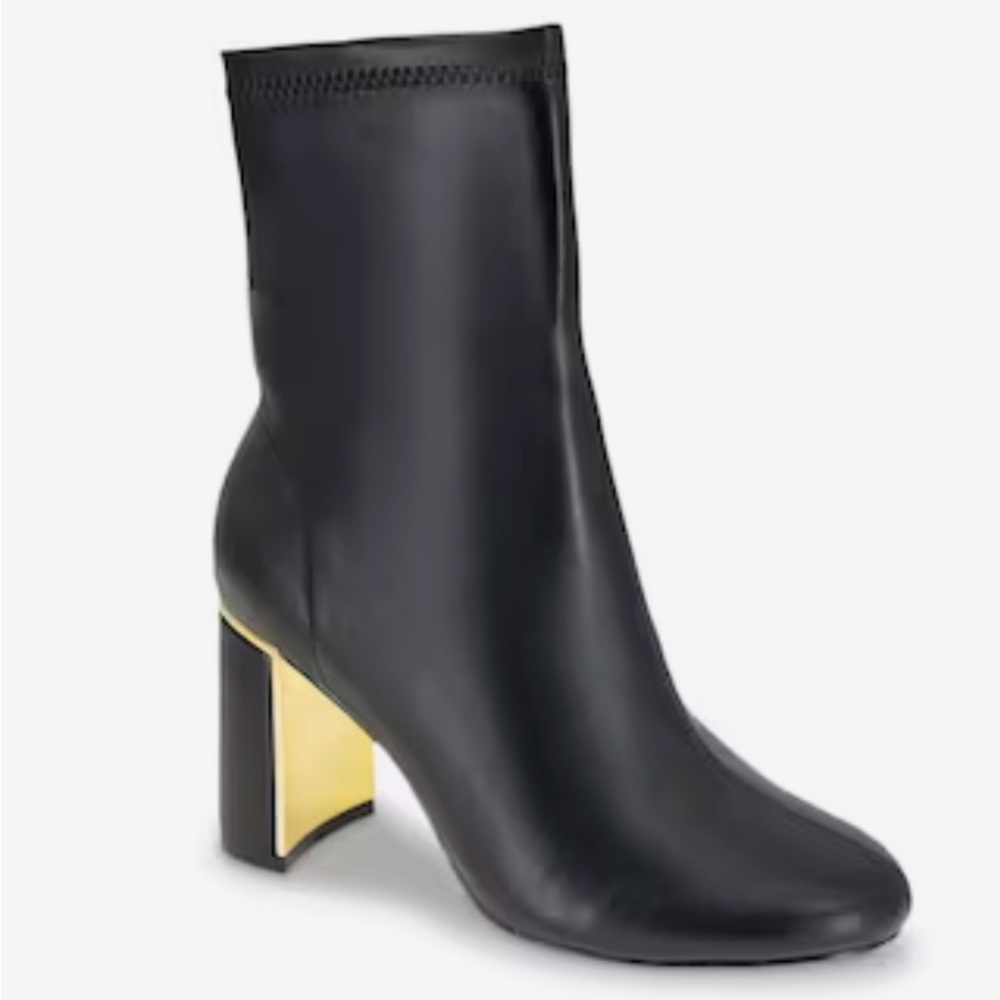 New BCBGeneration Vianna Bootie Women’s Size: 8.5